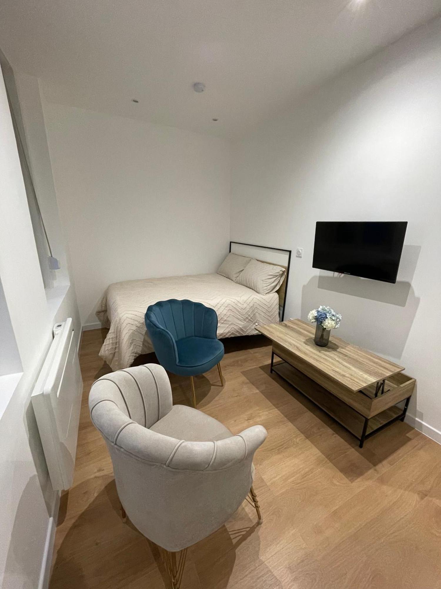 Edenly Stay Saint-Quentin  Exteriör bild